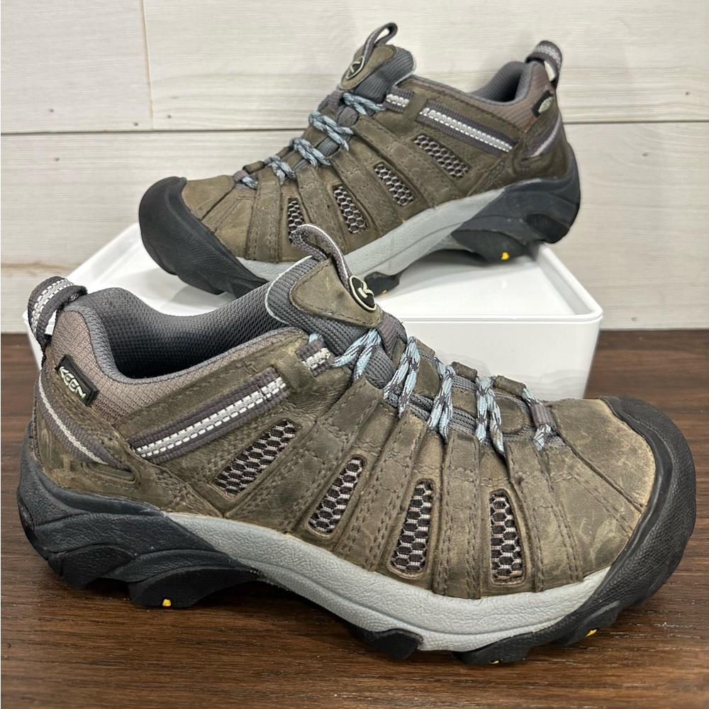 KEEN Women’s Voyageur Hiking Shoe Boot